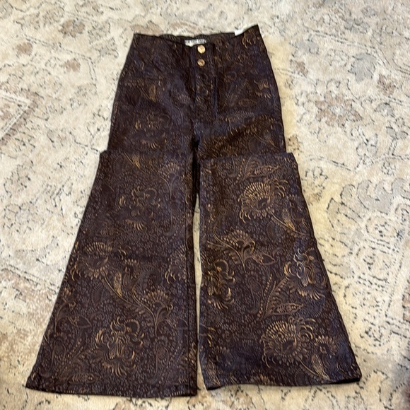 NWT Free People Jayde high rise, flare legged chocolate jeans - Picture 2 of 9